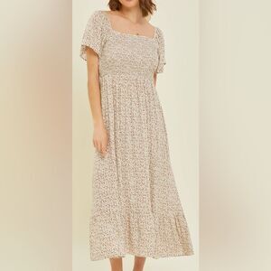 Heyson Ditsy Floral Smocked Midi Off White/Tan Large NWT IN PACKAGE